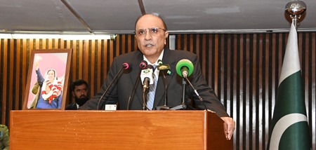 Islamabad 18-04-2024:President of the Islamic Republic of Pakistan Asif Ali Zardari addressing the Joint Sitting of Parliament.